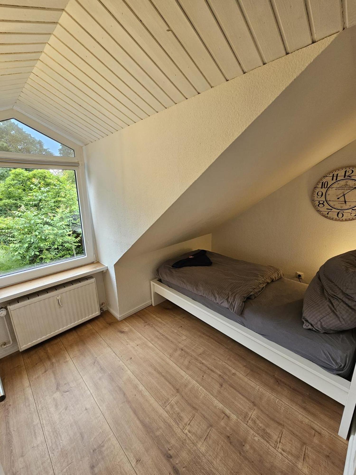 Apartment Tautraum Mit Whirlpool Und Gruenem Ausblick Wilhelmshaven